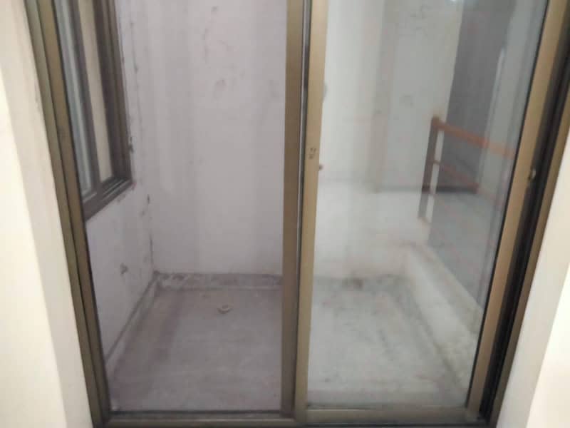 5 Marla 1st Floor Flat For Sale In R-Block Khayaban-e-Amin Society Lhr. 6