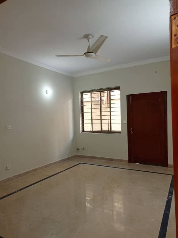 Beautiful ground+basement available for rent in G-11 6 bedrooms 6 washrooms 2 drawing dining 2 kitchen TV lounge Servant Quarter 230k rent 0