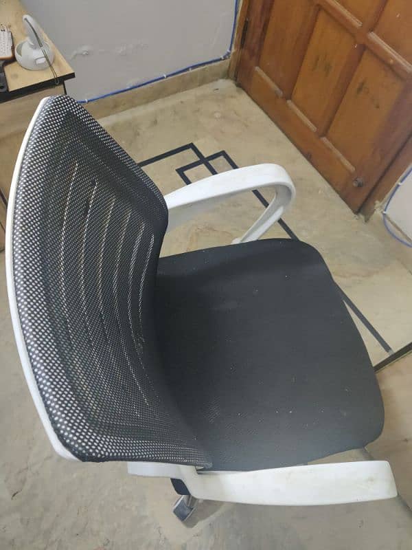 computer chair 1