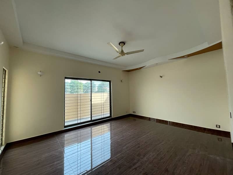 1 Kanal Well Maintained Owner Build Lower Portion Available For Rent In DHA Phase 1 9