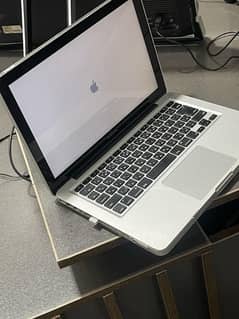 MacBook pro 2012 in excellent condition