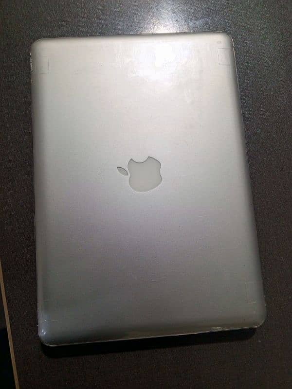 MacBook pro 2012 in excellent condition 5