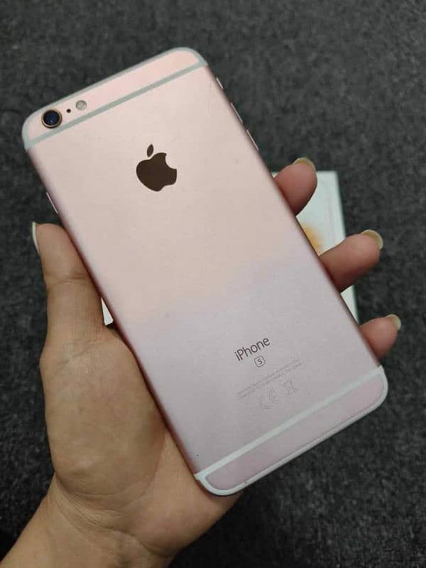 Iphone 6s plus 128gb my whatsapp number 03406950368 3