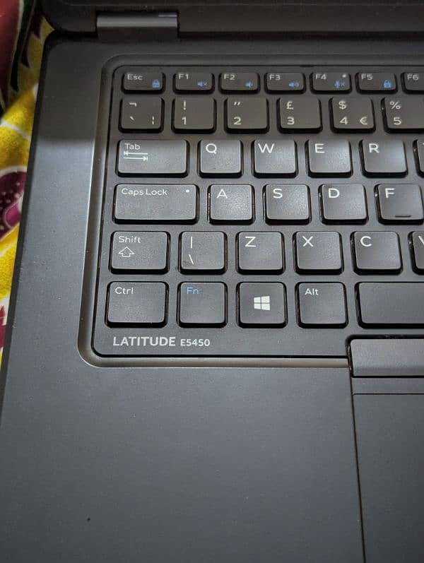 Dell Latitude E5450 (8/128) SSD 1