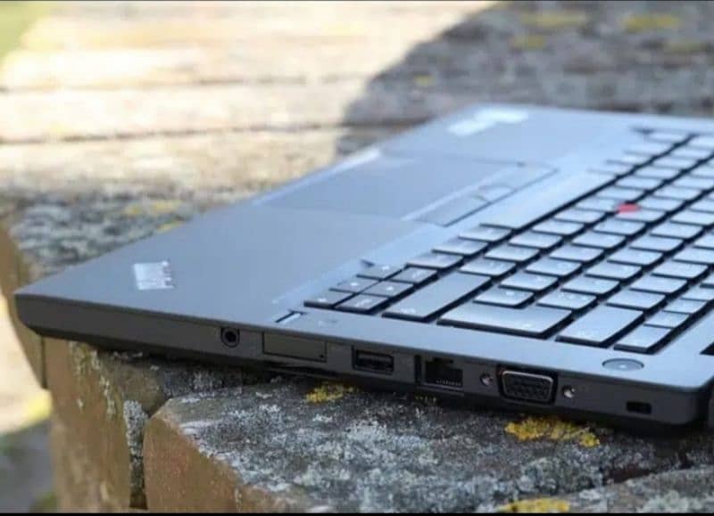 LENOVO 260 core i6 6th gen 3