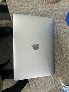 Macbook pro 2019 woth touch bar