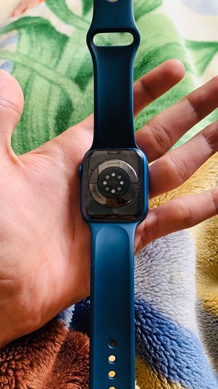 Apple watch series 7 45mm blue dial 5