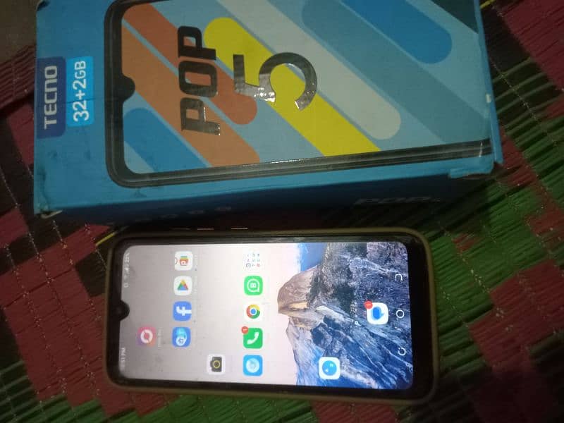 Tecno pop5 32 gp 2gp ram box or Mobil hai 100 parfect hai finger print 0