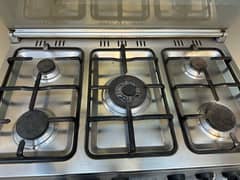 Cooking Range plus Gas Oven Baking