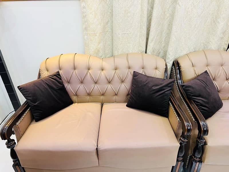 6-Seater Sofa Set for Sale – Excellent Condition 4