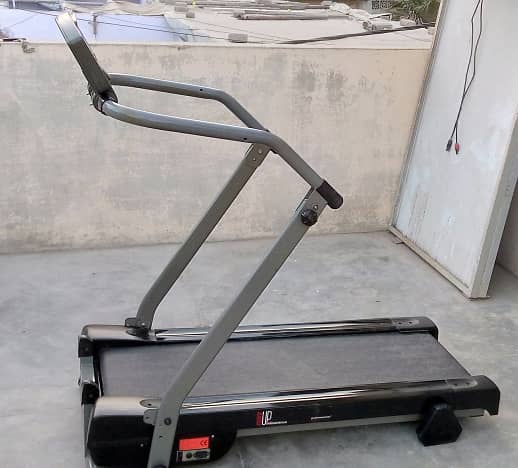 Electronic treadmill 1