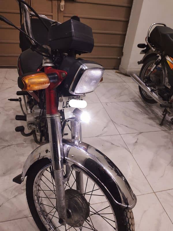 Honda CD 70 2017 5