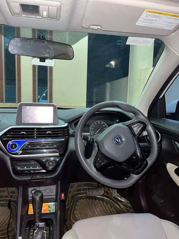 Changan Alsvin 1.5 DCT Comfort 9