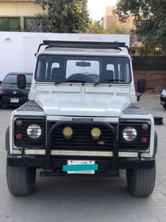 Land Rover Defender 2007