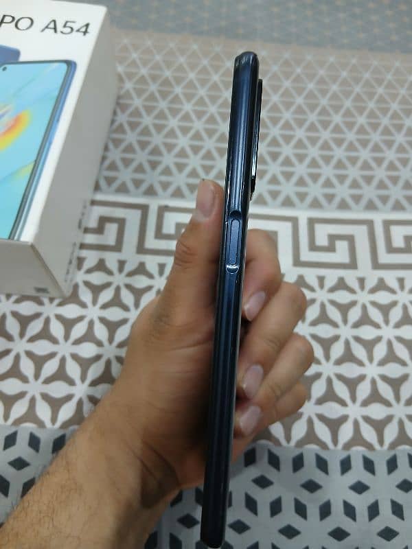 Oppo A54 crystal black 3
