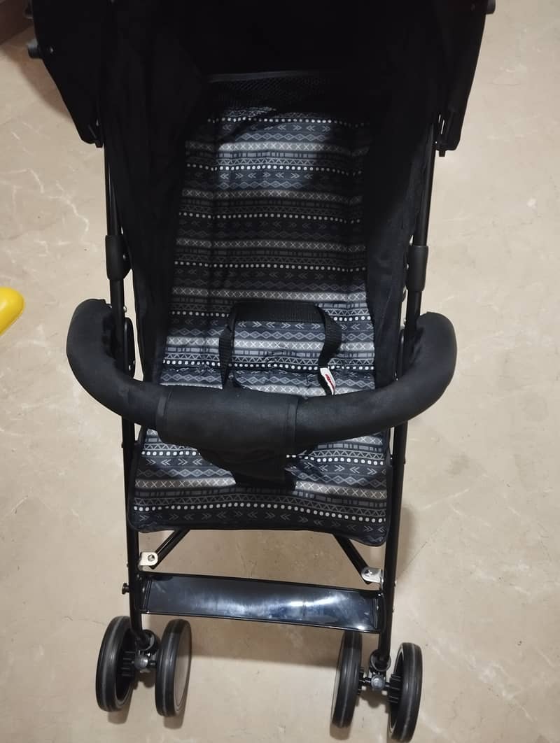 Baby Stroller | Baby Pram | Condition: 9.5/10 | Tinnies Baby Buggy 9