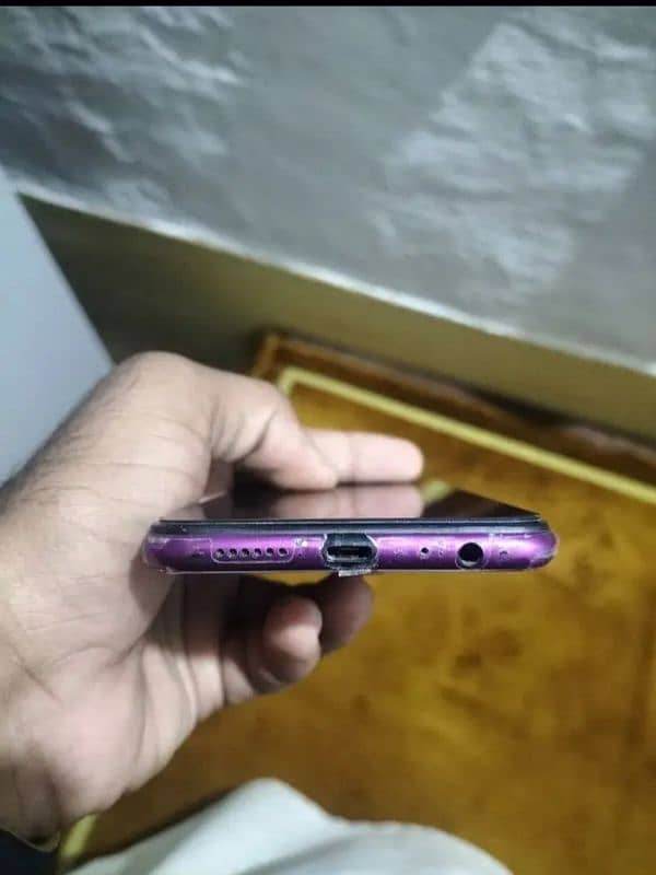 Oppo F9 4