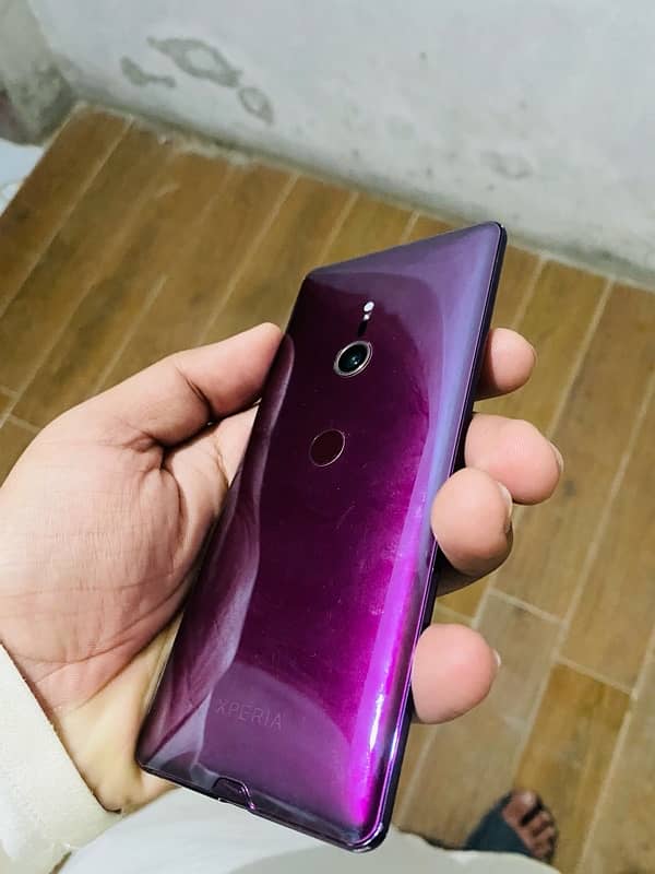 sony xz3 xperia ( PTA Approved ) 2