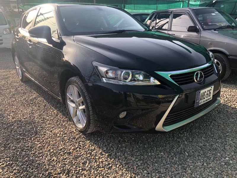 Lexus CT200h 2014 3