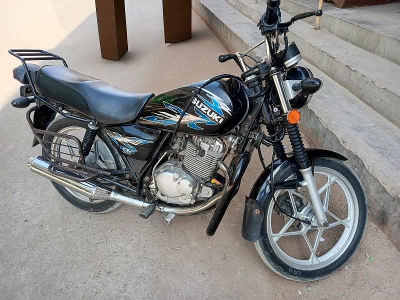 Suzuki GS 150 SE 2022 Model All Geniun First Owner One Hand Used 0