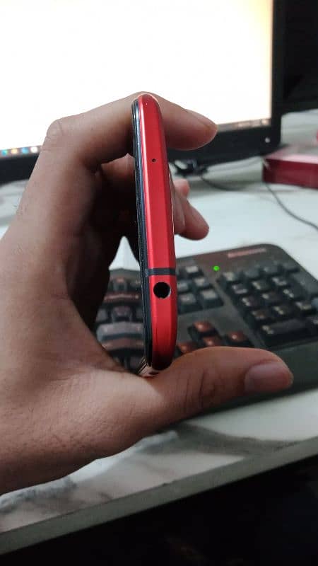 red magic 5g 10/9 condition 4