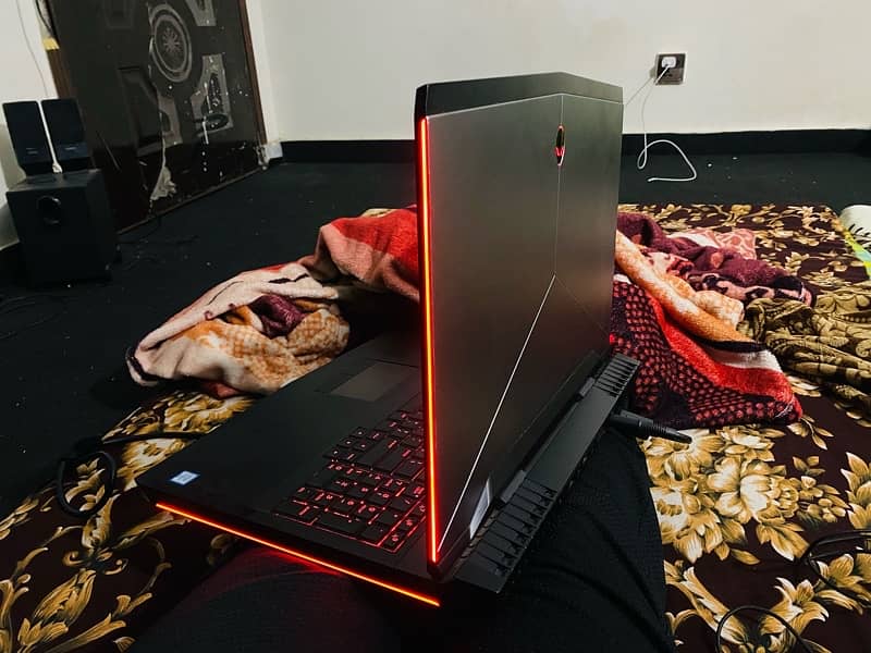 Alienware 17 r4 Gtx 1080 8gb 120hz 17.3 inch 2