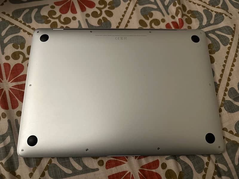 Macbook Air M1 Silver 8/256GB 6