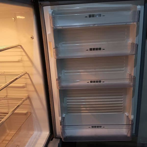 Dawlance refrigerator 3