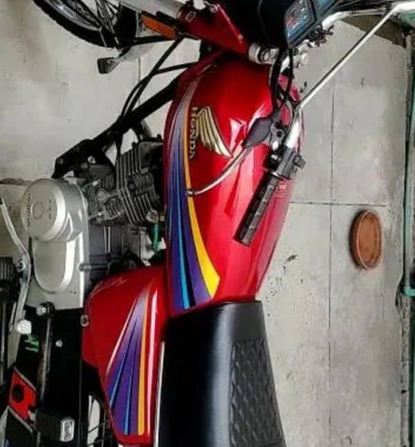 Honda 125 original tanki tapy for sell or exchange 2016 modalĺ 0