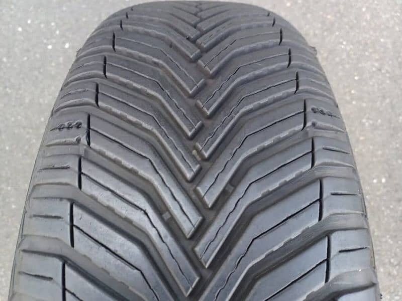 4Tyres Set 205/55/R/16 Michelin   Just Like Brand New Condition 1