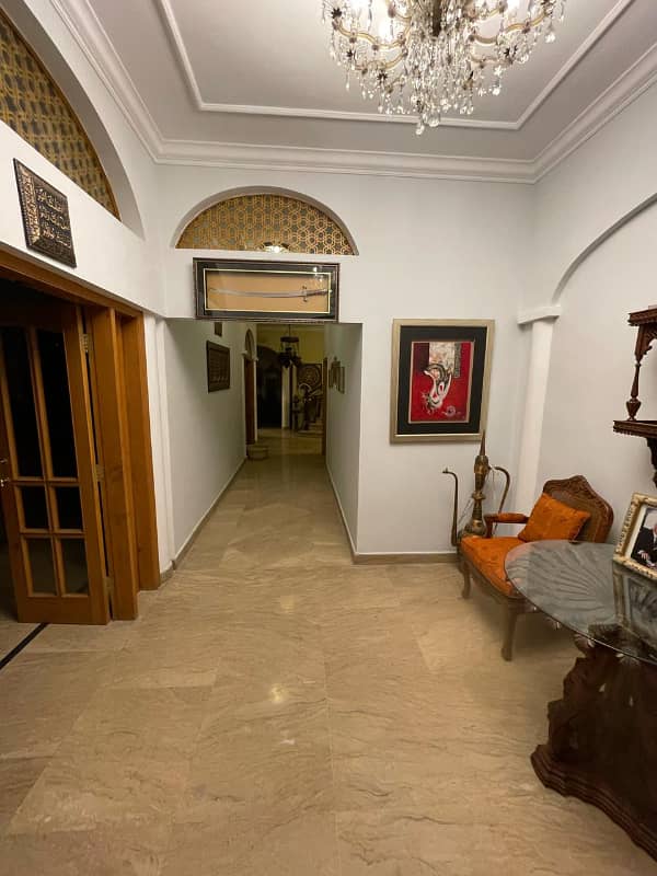 Beautiful house available for sale in f-7 Islamabad at big street, 4 bedrooms with bathrooms, 2 drawing, 2 dining, 2 TVL,5 car porch, All miters separate and water separate, 2 servant quarter with bathrooms, a big lawn and reasonable price 4