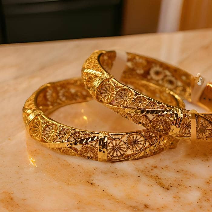 Luxury Gold-Plated Filigree Bangle Set 0