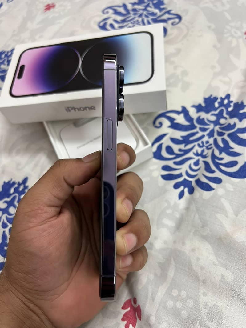 Apple iPhone 14 Pro 2