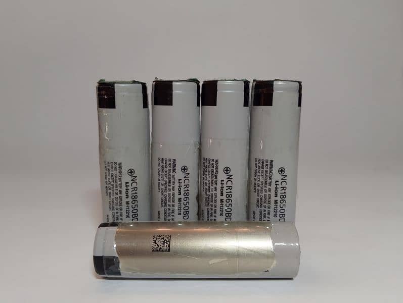 12v Lithium battery available costumized battery available 13