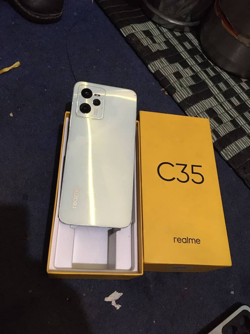 Realme c35 1