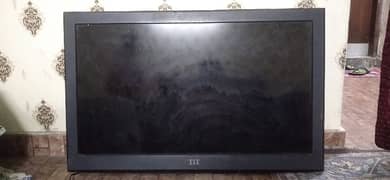 L E D Tv 42 inch buy from Saudia Arab