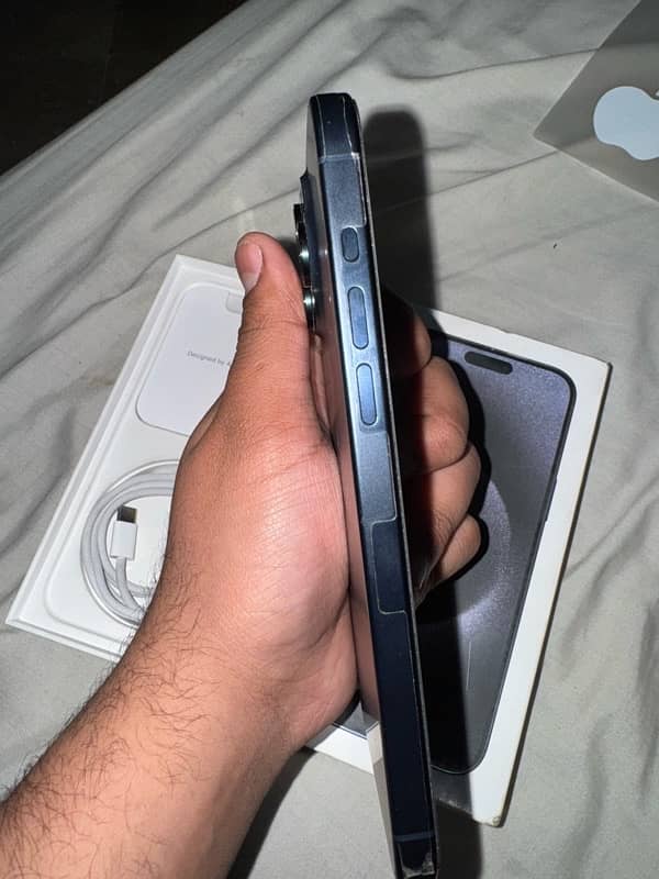 iPhone 15 pro max blue titanium 3