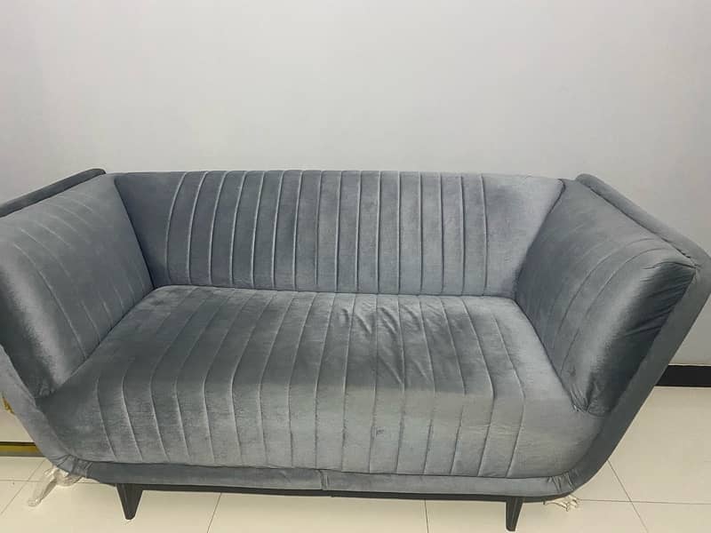 7 seater sofa 0