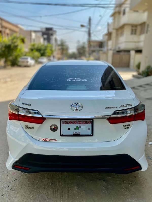 Toyota Corolla Altis 2019 4