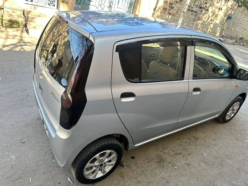 Daihatsu Mira 2015 9