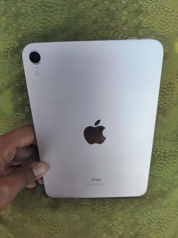 iPad mini 6 with original box and charger condition 10/10 fresh 2