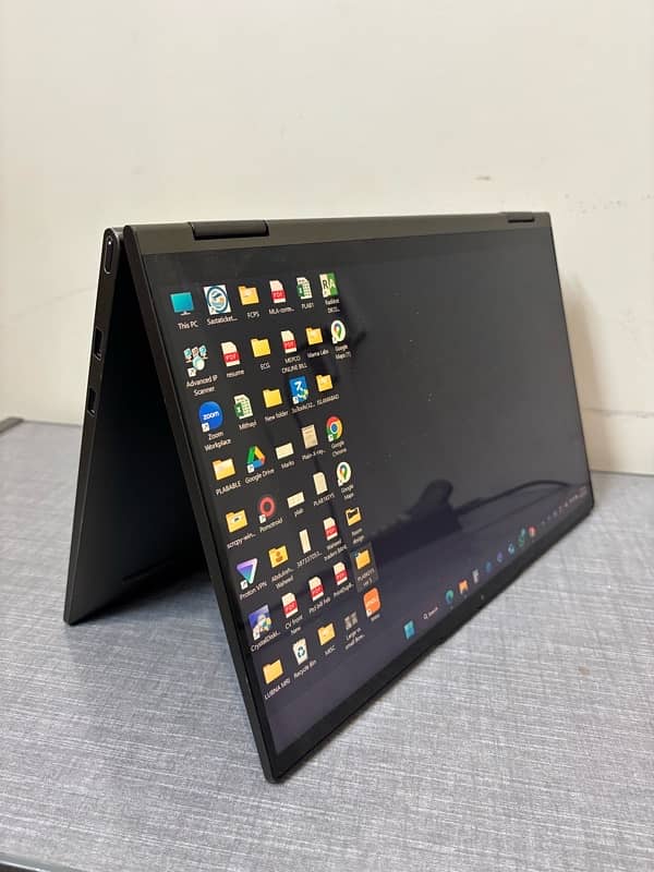 lenovo Yoga 7i 1