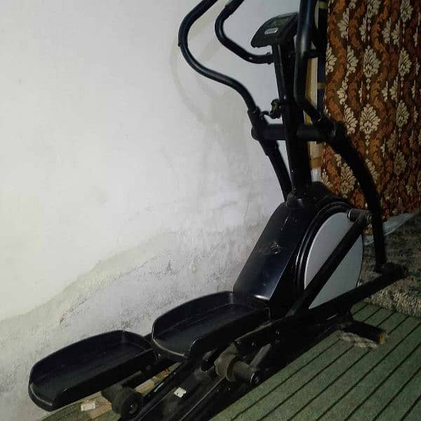 Elliptical Cycle Commerical Used little 2