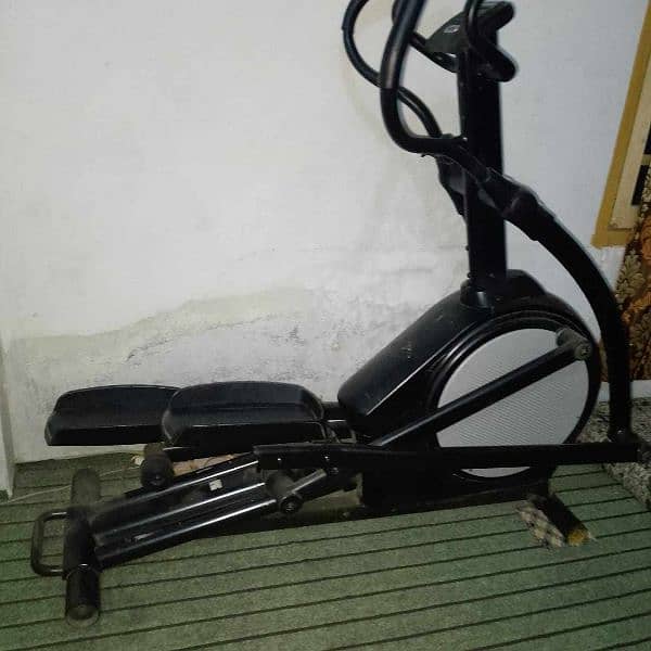 Elliptical Cycle Commerical Used little 3