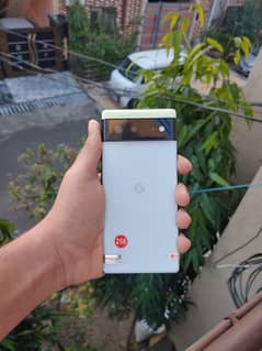 Google Pixel 6 - 8/256GB  - 10/10 Condition