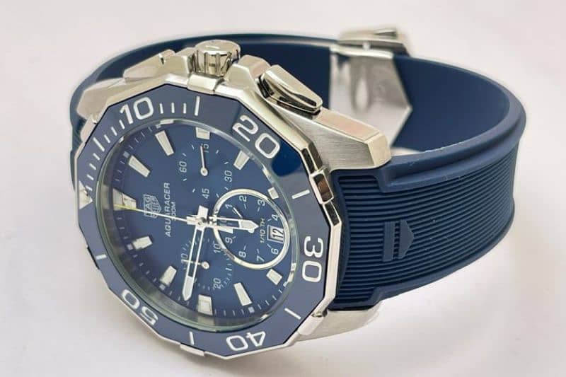 Tag Heuer Aquaracer Calibre 5 Chronograph Blue Rubber Strap Watch 2