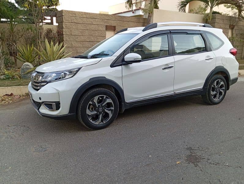 Honda BR-V S 2023 cully loaded just like new 1