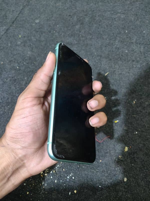 iPhone 11 non pta 128 GB full ok  contact number 03185126306 whatapps 4