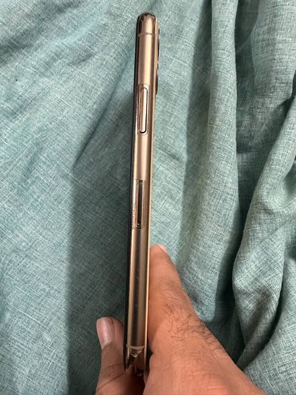 iphone 11 pro 256gb pta approved 3