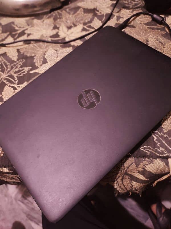 HP EliteBook 5